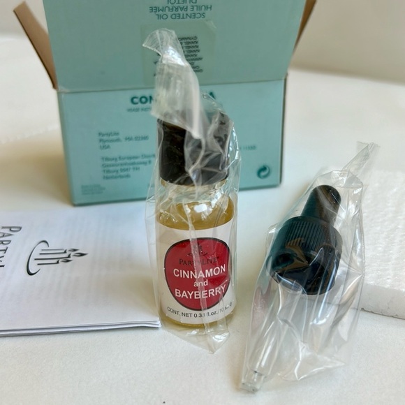 Partylite Scented Oil, Cinnamon & Bayberry - Picture 2 of 6
